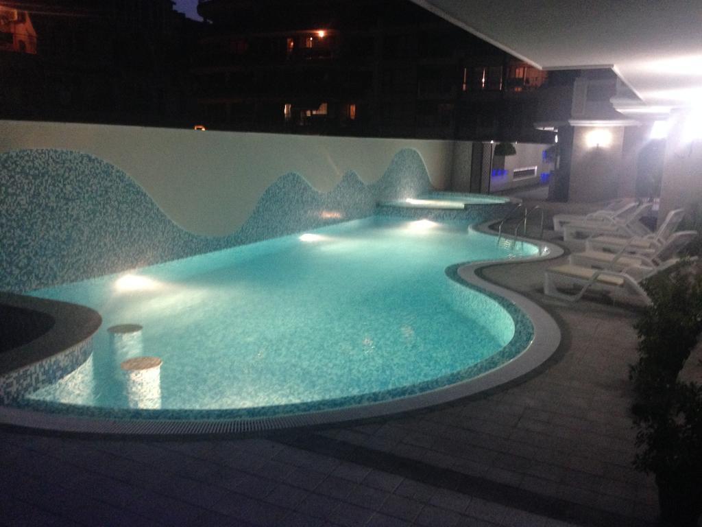 Golden Sea View Apartments Pomorie Exteriör bild